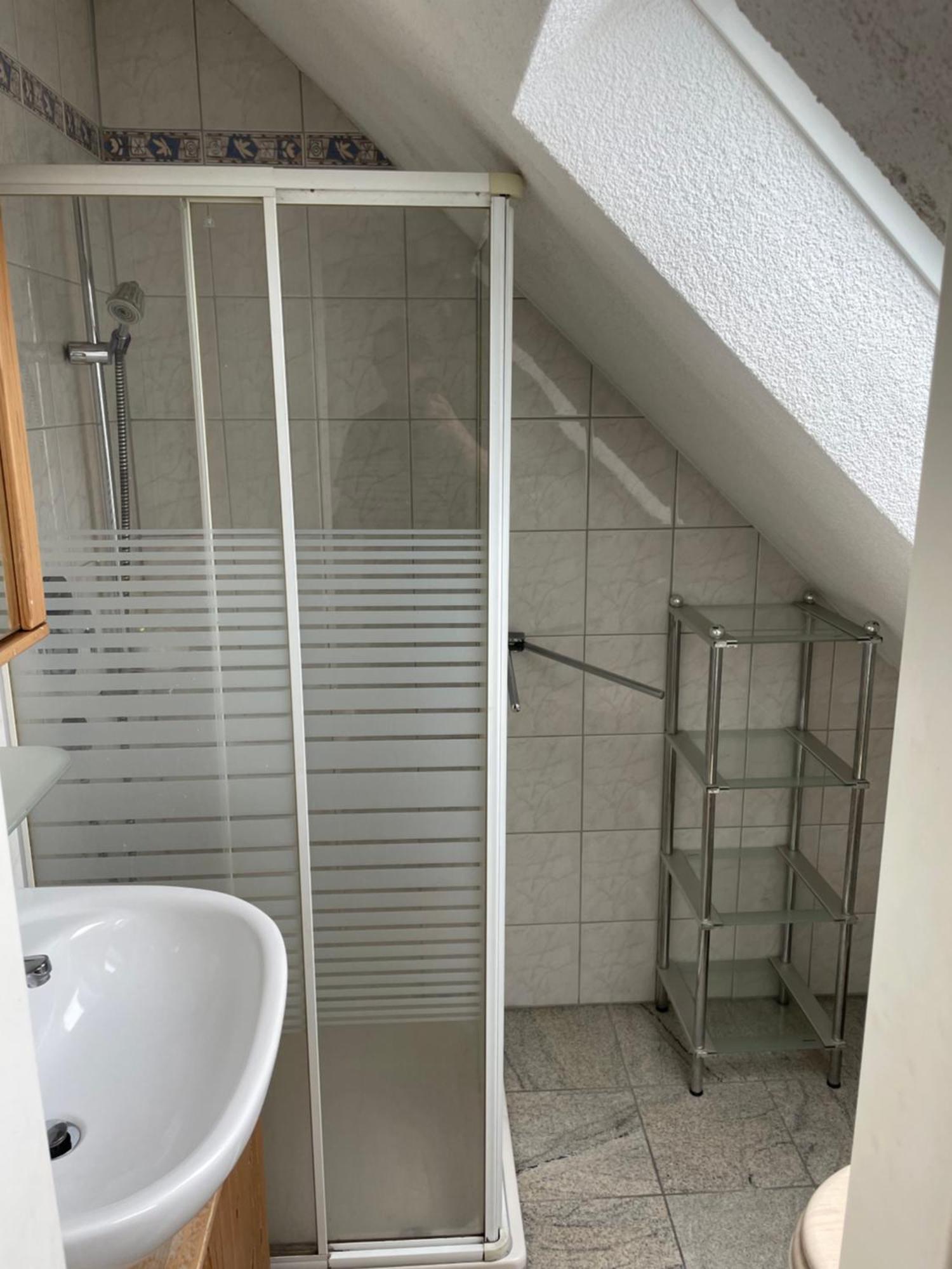 Haus Dambacher - Arbeiter-Monteurzimmer Nuertingen Buitenkant foto