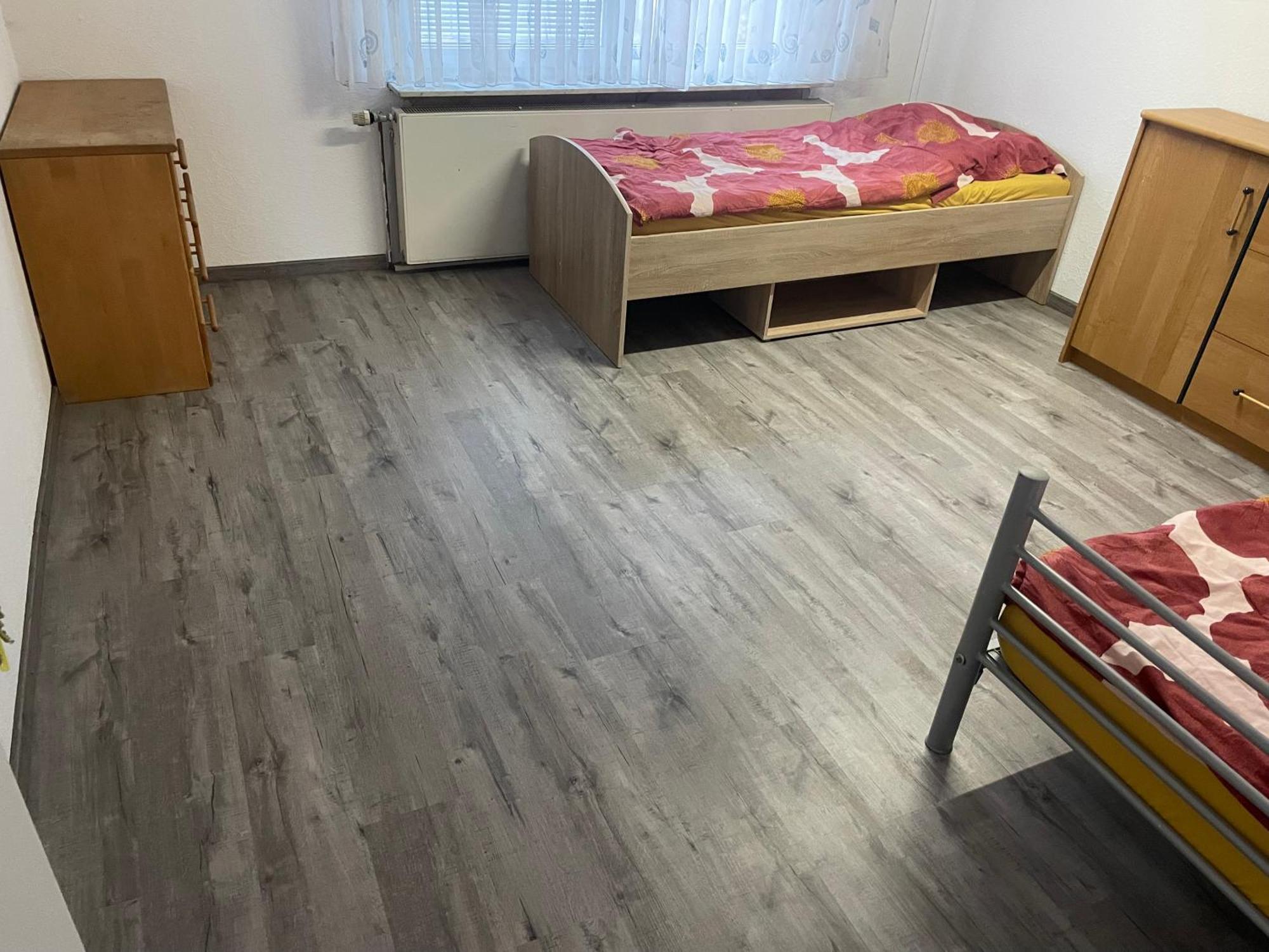 Haus Dambacher - Arbeiter-Monteurzimmer Nuertingen Buitenkant foto